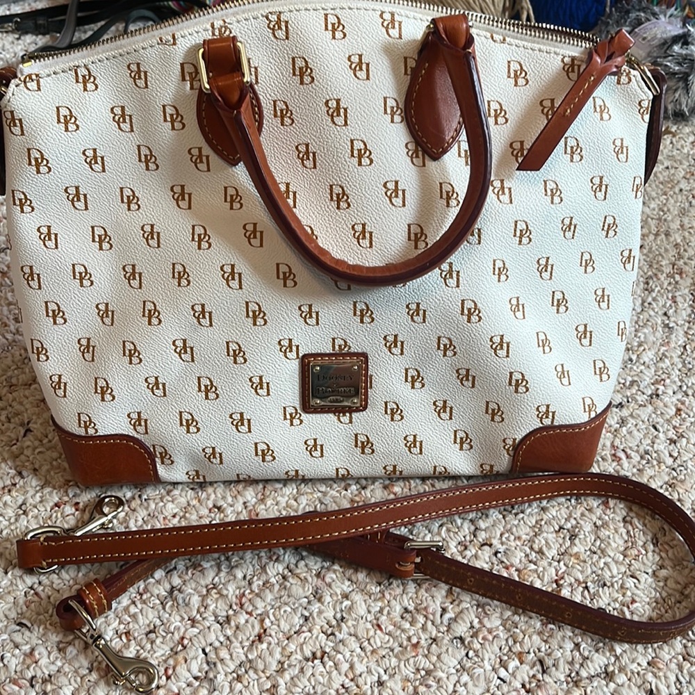 Dooney & Bourke crossbody bag